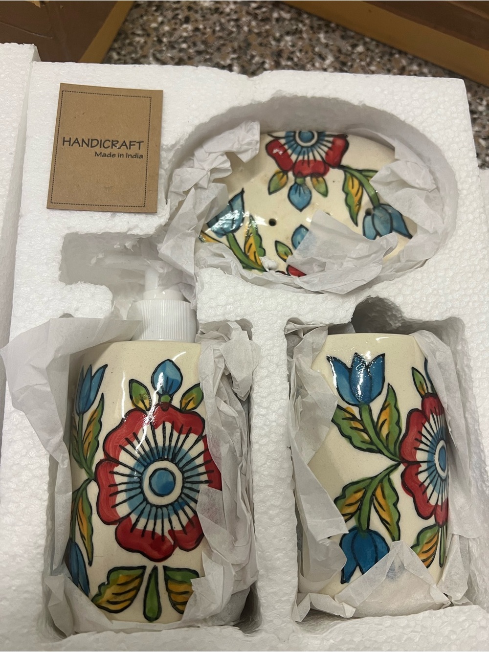 Handicraft Floral Ceramic Bath Set - Red, Blue, Green